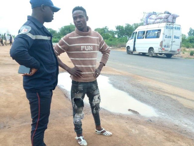 SEGUELA : LES POMPIERS CIVILS DU WORODOUGOU SENSIBILISENT DES USAGERS DE LA ROUTE SUR L’INCIVISME