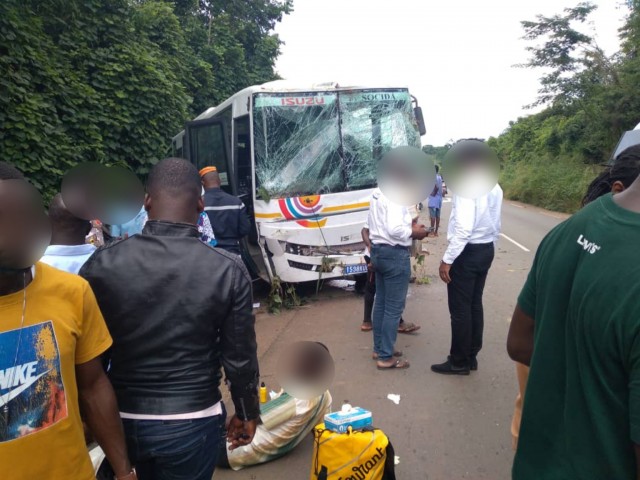 BONGOUANOU : 09 VICTIMES DANS UNE COLLISION ENTRE UN MINICAR ET UN TAXI BROUSSE