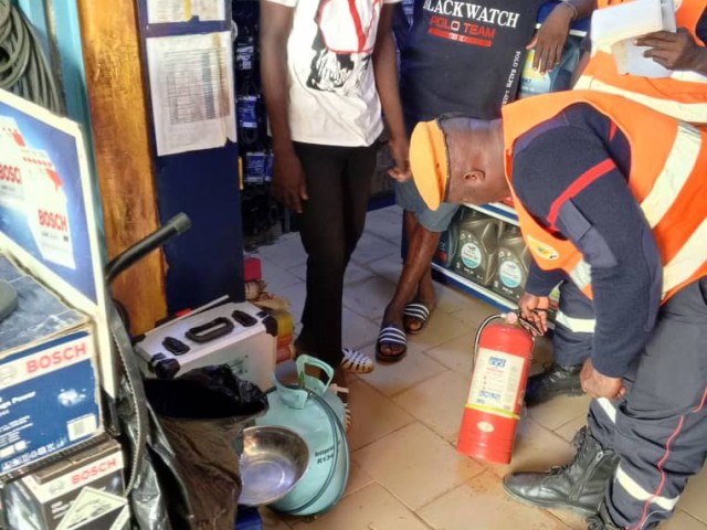 LES POMPIERS CIVILS SENSIBILISENT SUR LA SÉCURITÉ INCENDIE À MAN ET A ABENGOUROU
