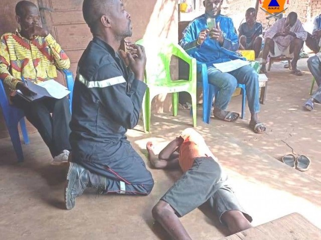 DIMBOKRO : LES POPULATIONS DES SOUS- PREFECTURES D’ABIGU ET NOFOU SENSIBILISEES SUR LES FEUX DE BROUSSE