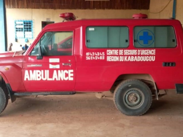ODIENNE : LES POMPIERS CIVILS DU KABADOGOU ASSISTENT DEUX PERSONNES EN SITUATION DE DETRESSE
