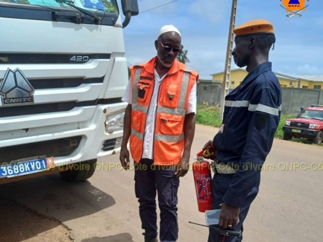 DABOU : 02 CONDUCTEURS DE CAMIONS-CITERNES INSTRUITS SUR LE TRANSPORT DE MARCHANDISES DANGEREUSES (TMD)