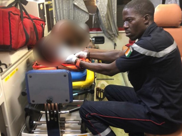 GRAND-BASSAM : UN MOTOCYCLISTE GRIEVEMENT BLESSE PRIS EN CHARGE PAR LES POMPIERS CIVILS