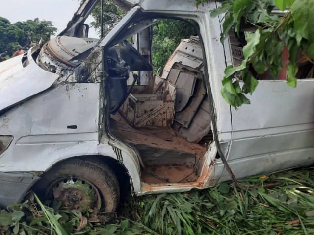 DALOA : LA SORTIE DE ROUTE D’UN MINI CAR FAIT CINQ VICTIMES DANS LE VILLAGE DE LOBOGUIA
