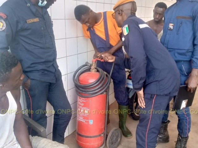 DEUX SENSIBILISATIONS INITIEES PAR LES POMPIERS CIVILS DU GONTOUGO