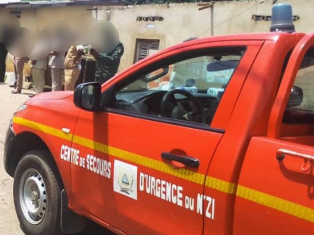 DIMBOKRO : UN SERPENT CAPTURE PAR LES POMPIERS CIVILS