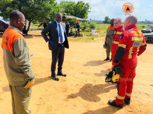 LE CONSEILLER TECHNIQUE DU MINISTRE DE L’INTERIEUR ET   DE LA SECURITE  REND VISITE AUX STAGIAIRES EN SECOURS ROUTIER A GRAND-BASSAM