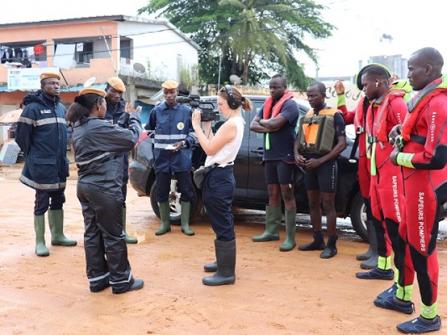 GRAND-BASSAM/INONDATION : FRANCE 24 REALISE UN REPORTAGE AVEC LES POMPIERS CIVILS