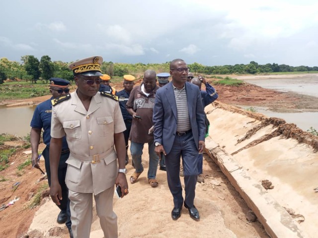 OUANGOLODOUGOU / INONDATIONS : LE DG DE L’ONPC SE REND SUR LES LIEUX DU SINISTRE