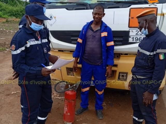 DABOU : DEUX  CONDUCTEURS ET LEURS APPRENTIS INSTRUITS SUR LE TRANSPORT DE MARCHANDISES DANGERUSES (TMD)