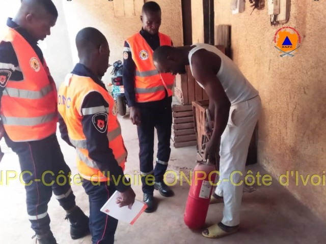 DEUX SENSIBILISATIONS SUR LA SECURITE INCENDIE POUR LES POMPIERS CIVILS DU LOH-DJIBOUA ET DE LA BAGOUE