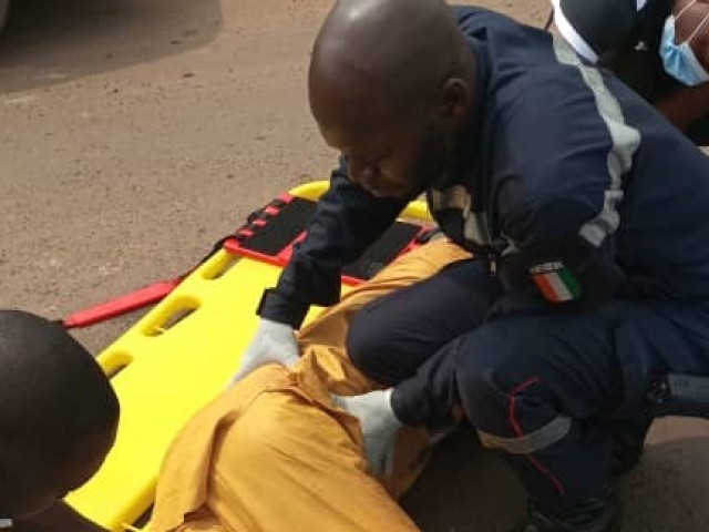 MAN : LES POMPIERS CIVILS DU TONKPI A PIED D’ŒUVRE POUR AIDER LES POPULATIONS