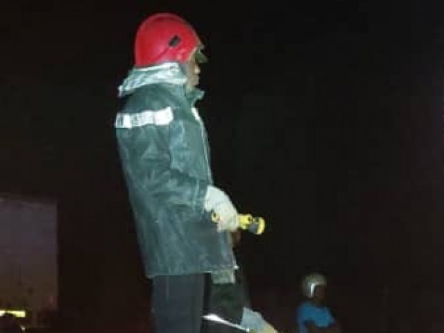 UN TRANSFORMATEUR ELECTRIQUE EN FEU A SEGUELA