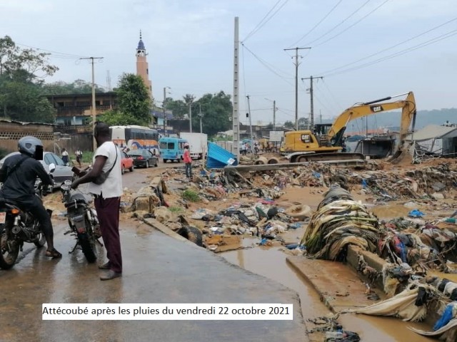 DE FORTES PLUIES CAUSENT DES MORTS ET DE NOMBREUX DEGATS A ABIDJAN