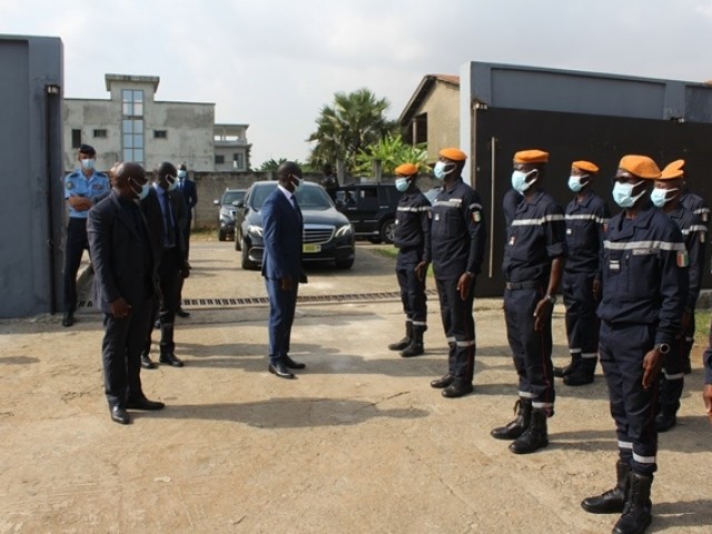 MOUVEMENTS D’HUMEUR DES POMPIERS CIVILS : LE MINISTRE VAGONDO RECOMMANDE LA PATIENCE