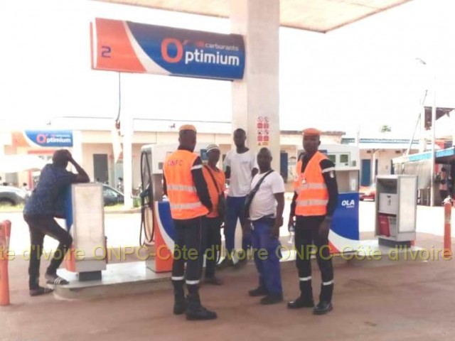 LES POMPIERS CIVILS DU LOH-DJIBOUA VISITENT LES STATIONS-SERVICE