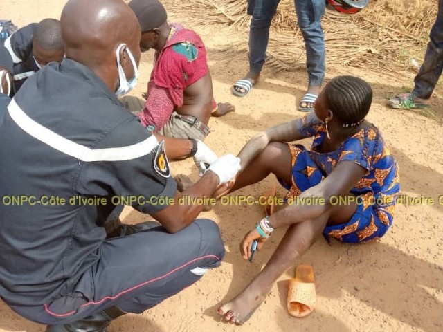 SASSANDRA : UN CAS D’ASSISTANCE A PERSONNE ET 03 BLESSES D’UN ACCIDENT DE LA ROUTE SECOURUS PAR LES POMPIERS CIVILS