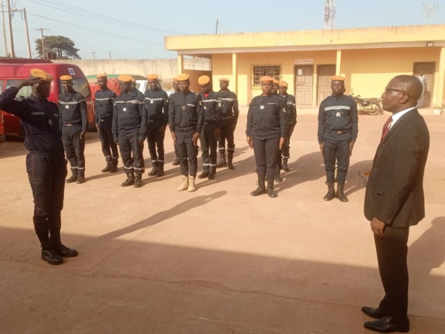 LE DG DE L’ONPC VISITE LES POMPIERS CIVILS DES REGIONS DE SAN PEDRO ET DU GBOKLE