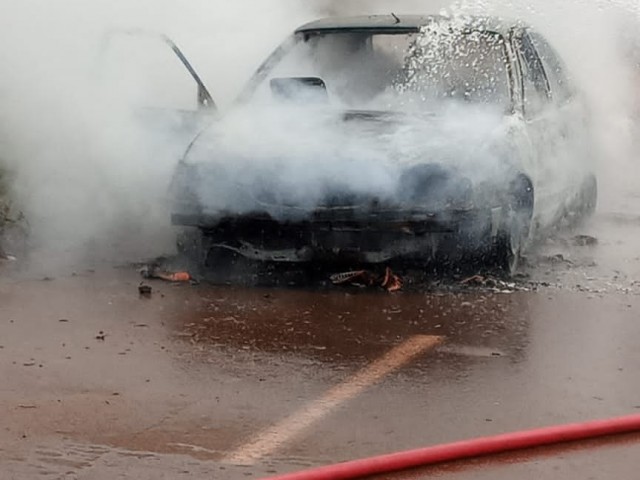 ABENGOUROU : UN TAXI ROULANT AU GAZ DETRUIT PAR LE FEU