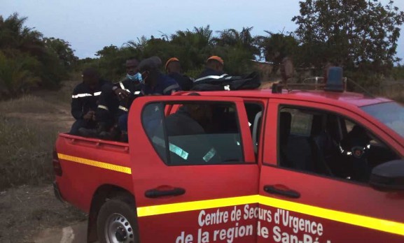 LES POMPIERS CIVILS DE SAN PEDRO ATTAQUÉS PAR DES INDIVIDUS ARMÉS