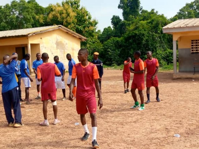PARTICIPANT À UN TOURNOI DE LA COHÉSION LES POMPIERS CIVILS DE LA BAGOUÉ SENSIBILISENT A SIEMPOURGO