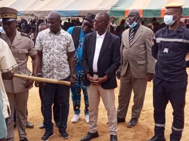 MANKONO : LES POMPIERS CIVILS PARTICIPENT A UNE SENSIBILISATION SUR LES FEUX DE BROUSSE