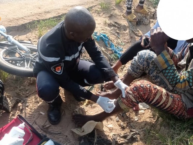 DABOU : UN ACCIDENT ENTRE UN TAXI COMMUNAL ET UN MOTOCYCLISTE FAIT 03 VICTIMES