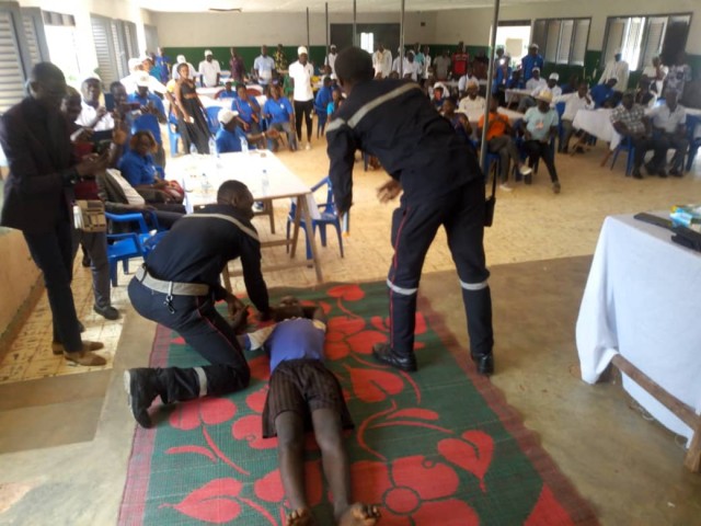 UNE CENTAINE D’ENSEIGNANTS A FACOBLI ET UNE QUINZAINE DE PARTICIPANTS A LA CASCADE DE MAN SENSIBILISES SUR LES GESTES DE SECOURS