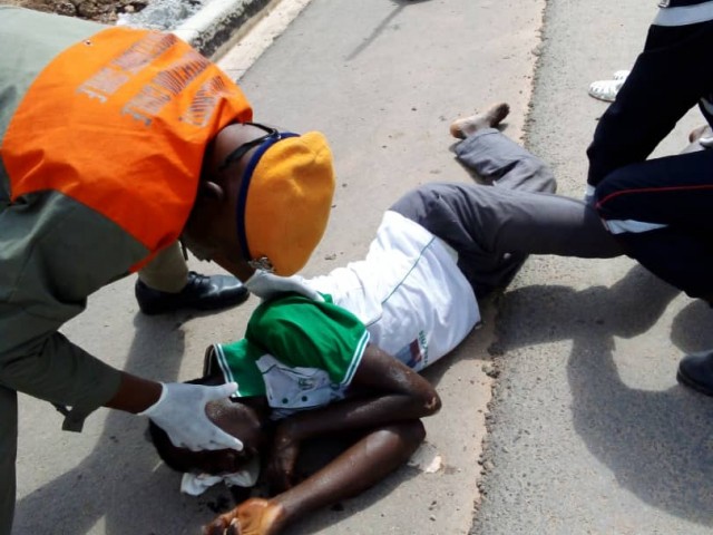 UN MALADE ATTEINT D’EPILEPSIE SECOURU PAR LES POMPIERS CIVILS A AGBOVILLE