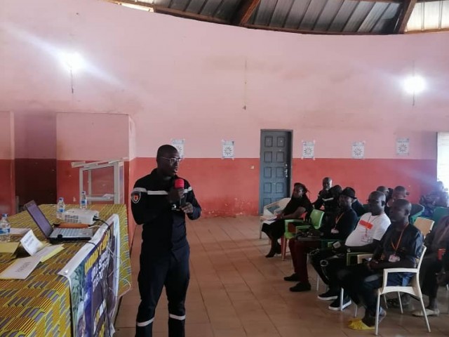 SEGUELA : LES POMPIERS CIVILS PARTICIPENT A UNE SENSIBILISATION SUR LA SECURITE ROUTIERE