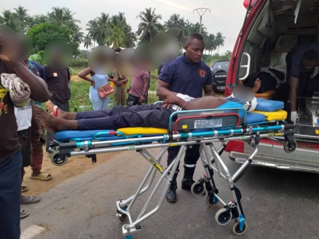 DES MORTS ET DES BLESSES DANS DES ACCIDENTS DE LA CIRCULATION A GRAND-BASSAM ET DALOA